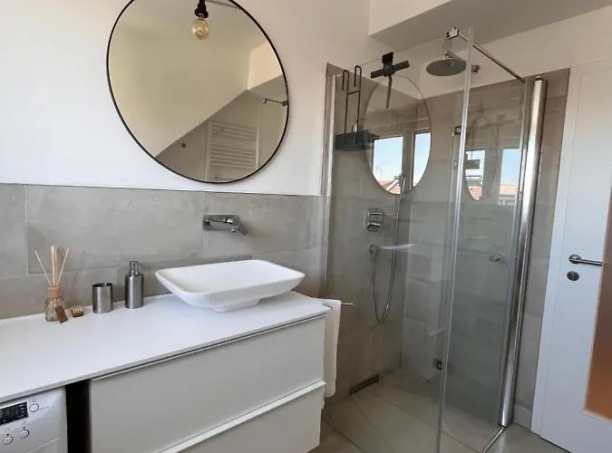 Malina - Free Private Parking